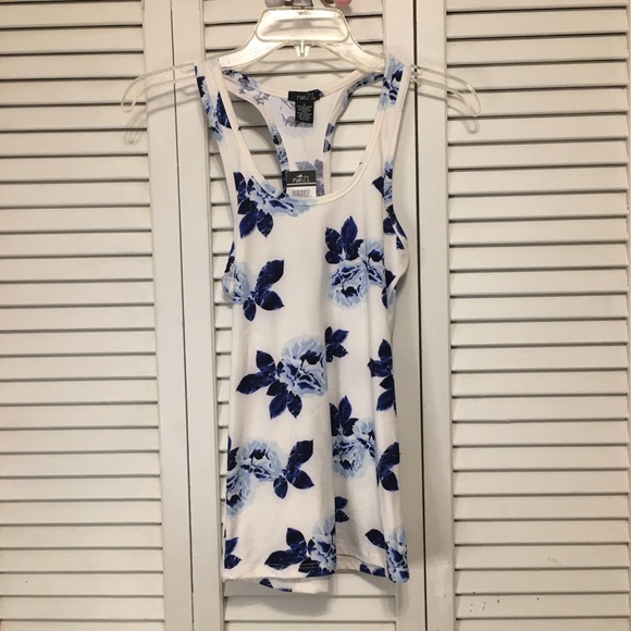 Rue21 Tops - NWT Rue21 blue and white floral razorback Tank Top